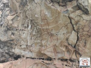 Painel com arte rupestre