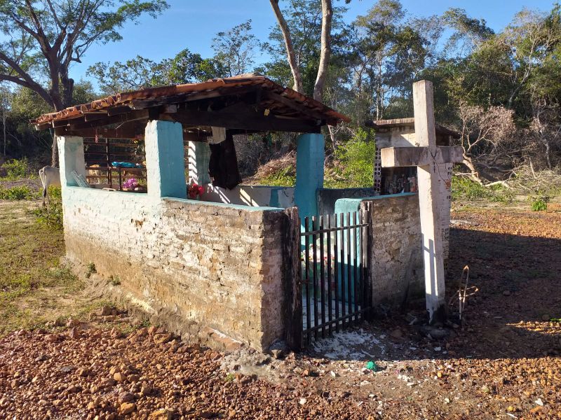 A pitoresca Capela das Cruzinhas, na zona rural do município de Brasileira-PI