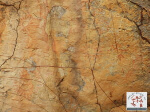 Painel com arte rupestre