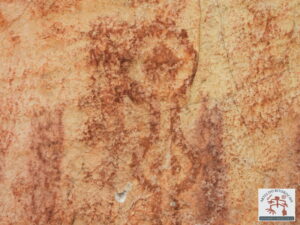 Painel com arte rupestre